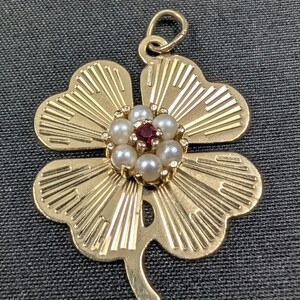 Vintage 14K Gold Pearl Ruby Four Leaf Clover Pendant Charm