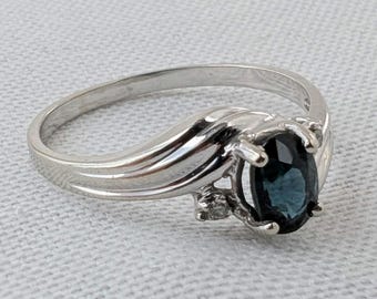 Vintage 10K White Gold Blue Sapphire Ring with Diamond Accents Size 6.5