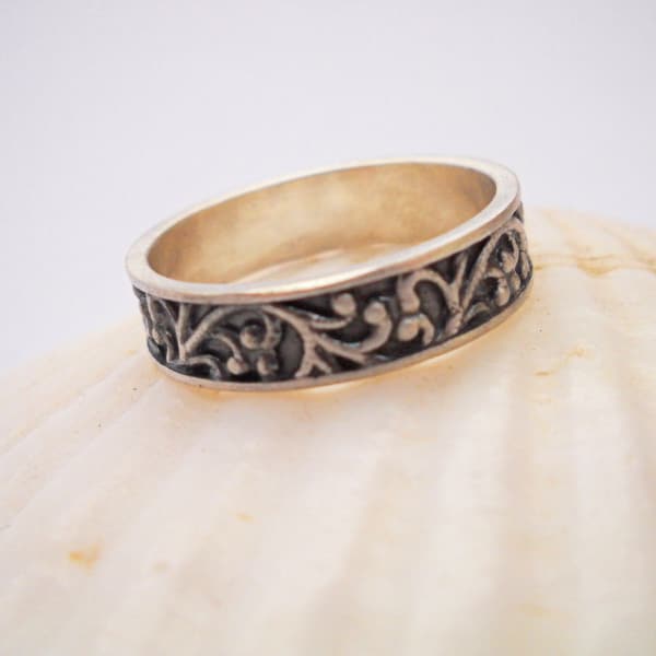 Oxidized Black Silver ring with filigree fill, Sterling silver ring, Unisex ring, Thin band ring,Gift for him,Gift for her