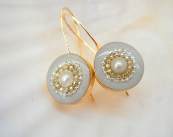 Unique Gold Earrings, Modern Earrings,Boho Bride Jewelry, Unique Pearl Earring, White Earrings, Gold Drop Earrings,Pearl Errings