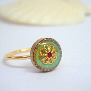 Gold Birth Flower Ring, Birth Month Flower Ring for Women, Great Birthday Gift or Flower Engagement Ring, Boho Floral Ring, Simple Band Ring