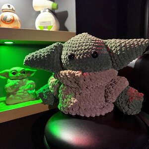 Crochet Baby Yoda/Grogu