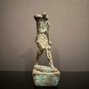 Bronze Sculpture Titled: Mestreechter Geis Mari Andriessen (1897-1979) - reissue in 1992