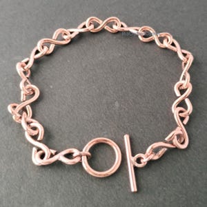 Handgjort armband i ren koppar - Justerbart minimalistiskt armband - Rustika smycken för unisex
