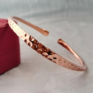 Copper Cuff Bracelet - Dainty Hammered Copper Bracelet - Adjustable Copper Bracelet, Pure Copper Bracelet ,Anxiety Arthritis Healing jewelry
