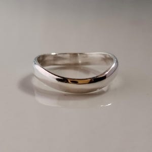 Sterling Silver Wavy Ring, Handcrafted Curved Band