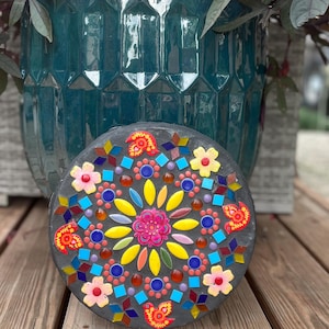 Mosaic Stepping Stone - Birds and Flowers - Garden Decor