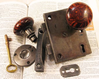 1840s Victorian Door Rim Box Lock Set w Skeleton Key & Brown Swirl Doorknobs Antique Hardware