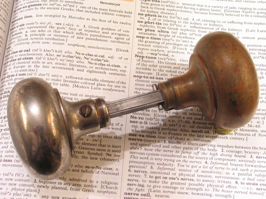 Pair Vintage Plain Brass Bathroom Door Knobs W Rod & Set Screws Antique