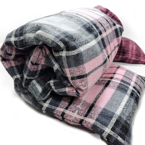 Pink flannel Microwave heating pad with removable cover. Washable rice bag comfort and relaxation. Aide in discomfort and warmth.