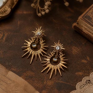 Pendientes colgantes de cristal con forma de estrella dorada vintage, joyería con forma de sol celestial, pendientes góticos con clip, regalo para ella.