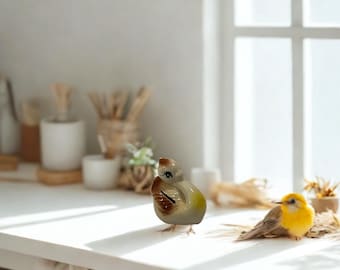 Figura vintage de pájaro de ojos grandes – Cerámica kitsch de mediados de siglo (MCM), estilo japonés de los años 50-60.