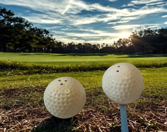 Vintage Ceramic Golf Ball Salt and Pepper Shakers Set, Realistic Dimpled Golf Shakers, Sports Novelty Kitchen Decor, Golfer Gift