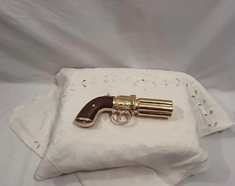 Vintage Avon Pepperbox Pistol Aftershave Decanter – 1850 Gun Replica, 1970s Collectible Bottle