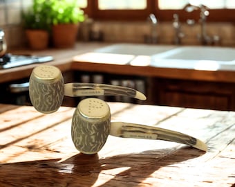 Vintage Smoking Pipe Salt and Pepper Shakers | Faux Stag Horn Handle & Corn Cob Design | Retro Myrtle Beach Souvenir | Novelty Kitsch Gift