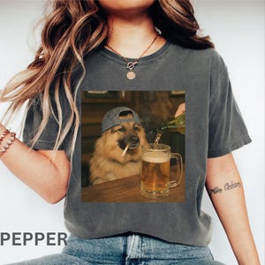 Maglietta divertente con Keeshond, maglietta sarcastica con cane Keeshond, maglietta con meme divertente sul cane, regalo per amanti del Keeshond, maglietta grafica Vintage Comfort Colors