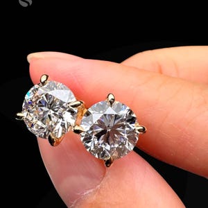 14k Gold 0.5ct-5.00ct IGI Certified Round Lab Grown Diamond Minimalist Earring | VS Diamond Studs, Screw Back Closure | Best Gift For Her
