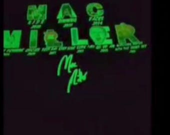 Kundenspezifisches Mac Miller-Leuchten im dunklen Album-T-Shirt