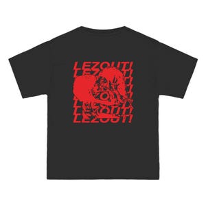 LEES UIT! lesbisch t-shirt | dijktop | overhemd met saffier | kusmeisje | wlw kunst | zoenen vrouwen | Boxy T-shirt | butch femme afbeelding 4