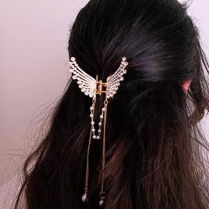 Gold Butterfly Hair Clip: Elegant Vintage Style Barrette