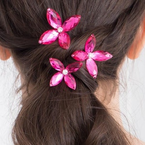 Geneviève Flower Hair Pins in Hot Pink: Set of 3