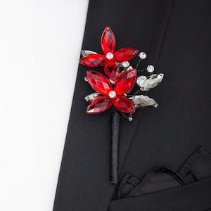 Mason Boutonniere in Red & Deep Graphite