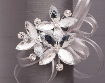 Petite Amelia Wrist Corsage in Silver