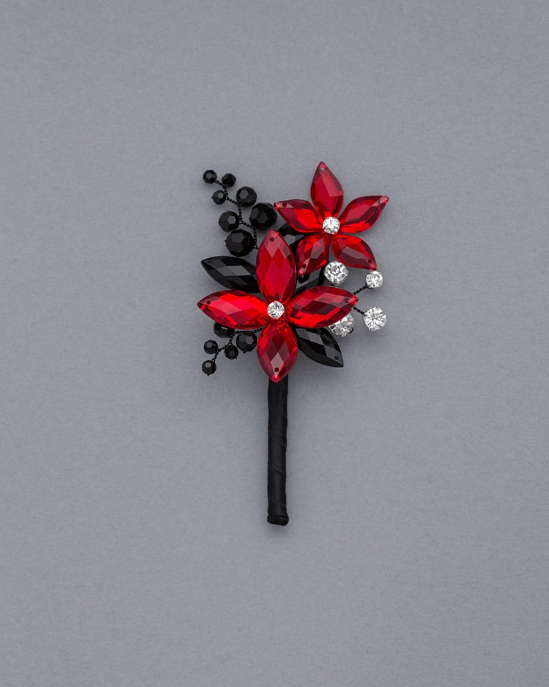 red and black boutonniere, very romantic