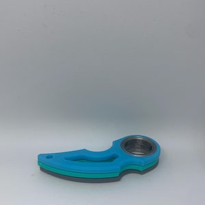 key spinner keychain | pocket sized toy