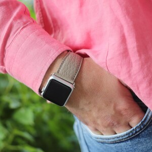 Bracelet de montre Apple Watch en cuir grainé personnalisé de luxe vif, compatible avec un bracelet fait main de 38 à 49 mm pour Galaxy, Fitbit, Fossil, Pixel, iWatch image 3