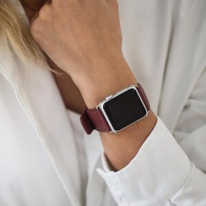 Bracelet de montre Apple Watch en cuir grainé personnalisé de luxe vif, compatible avec un bracelet fait main de 38 à 49 mm pour Galaxy, Fitbit, Fossil, Pixel, iWatch image 4