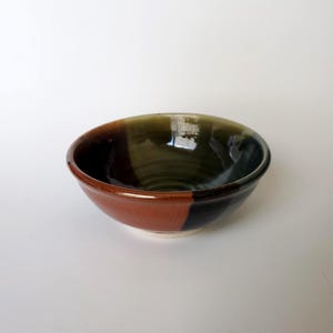 Ceramic Bowl | Wheel-thrown pottery