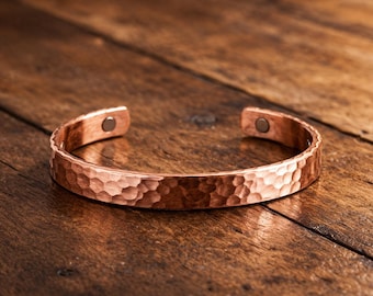 Bracciale rigido in rame martellato / Gioiello unisex regolabile in stile rustico