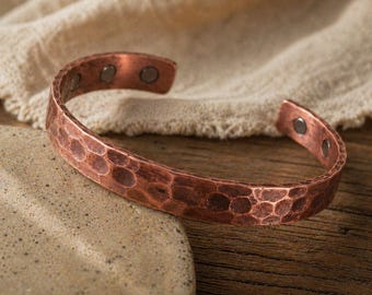 Hammered Copper Cuff Bracelet, Vintage Style, Adjustable Unisex Wristband, Magnetic Therapy