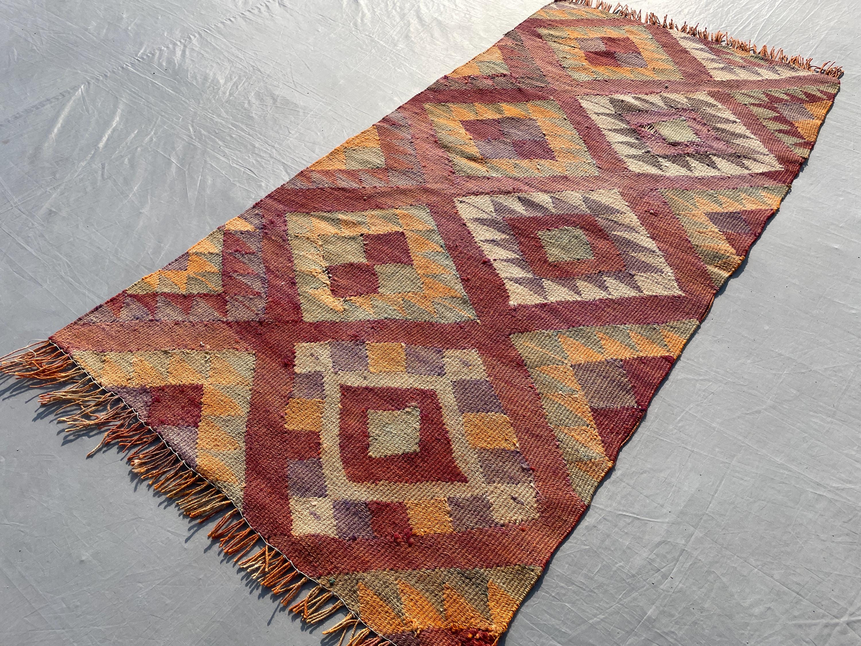 Lot De 3 Textiles Anciens En Laine Kilim, Tentures Murales, Chemins De Table, Multicolores