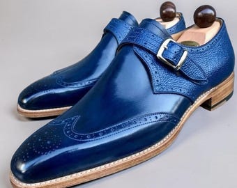 Zapatos de cuero azul para hombre, hechos a mano, con hebilla tipo monk strap y diseño brogue.