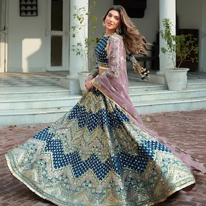 Custom Stitch Pakistani Dress, Indian Dress, Guest Outfit, Party Wear Dress, Mehndi Dress, Barat Dress, Nikah Dress, Dress, Eid Dress,