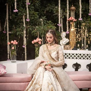White Pakistani Indian bridal dress wedding embroidery clothes Walima Nikkah suit long Dress Gown dresses stitch Guest outfit Ready to wear