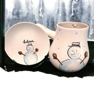 Rae Dunn Cocoa Pot and Cookie Plate: "Let it Snow" SNOWMAN Blue Dot Design RARE OG 2017