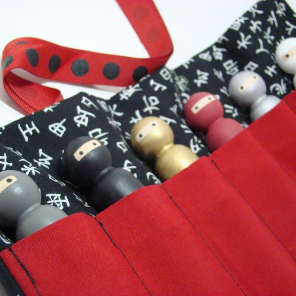 Roll-Up Traveling Ninja Case and Ninja Wood Doll/People Set