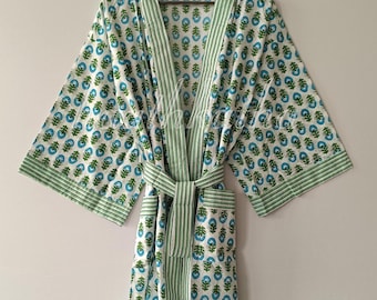 Handgefertigte Kimono Robe aus Baumwolle mit Blumenmuster, Boho Loungewear