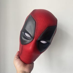 New Version Deadpool Cosplay Mask Deadpool Helmet 1:1 Life Scale Movie Prop