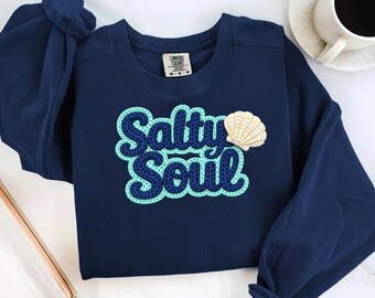 Faux Crochet Salty Soul Sweatshirt Comfort Colors 1566 Coastal Graphic Crewneck Beach Aesthetic Pullover Summer Sweatshirt