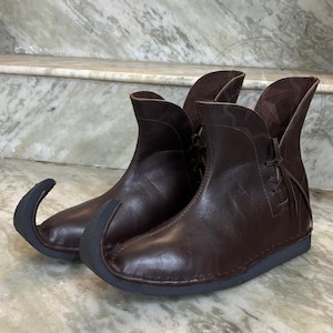 Leather Viking Boots Lace-Up,  Medieval Renaissance Style leather shoes for Events