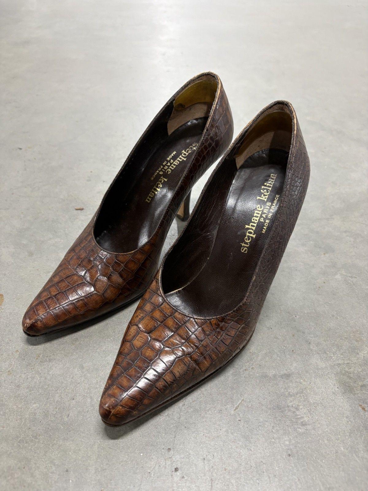 Stephane Kelian Paris TwoTone Oxford Tan & Brown Brogue Leather Classics Women 9 Stephane Kelian Paris Cherry Red Patent Leather Heel Pumps  main image 3