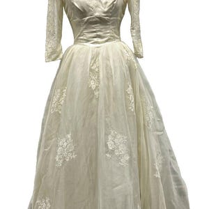 Stunning 1950&#39;s Original Ivory Organza and Lace Wedding Dress - XS/S