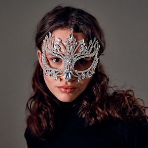 Máscara de diamantes de imitación, máscara de mascarada, máscara rave, máscara de fiesta de cristal, máscara brillante, máscara de disfraz con joyas, máscara de festival, máscara de moda, máscara de plata