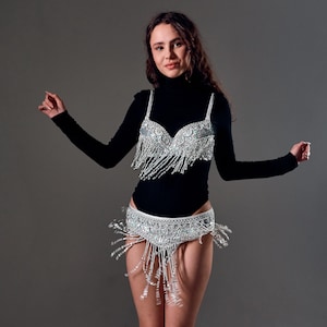 Silver belly dance bra and belt, Belly dance costume, Belly dance set, Belly dancer outfit, Belly dance accessories, Oriental dance costume