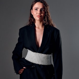 Pearl waist belt, White pearl belt, Pearl belt for dress, Wide pearl belt, Wide waist belt, Pearl fashion belt, Elegant pearl belt