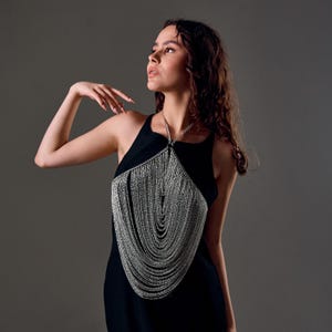 Collar de cadena corporal, Cadena corporal en capas, Top de cadena para mujer, Cadena corporal para festival, Collar de cadena para el pecho, Joyas corporales para rave, Sujetador de cadena
